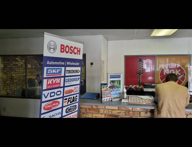 600M² WAREHOUSE FOR SALE IN KRUGERSDORP CENTRAL
